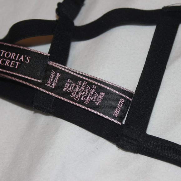 Victoria's Secret Very Sexy Caged Bra - Picture 9 of 13